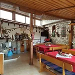 башеви Villa *