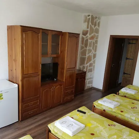 башеви *