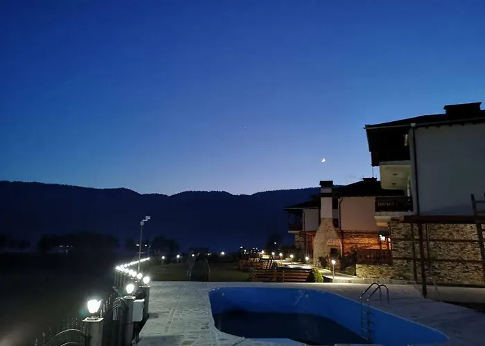 башеви וילה סרניצה